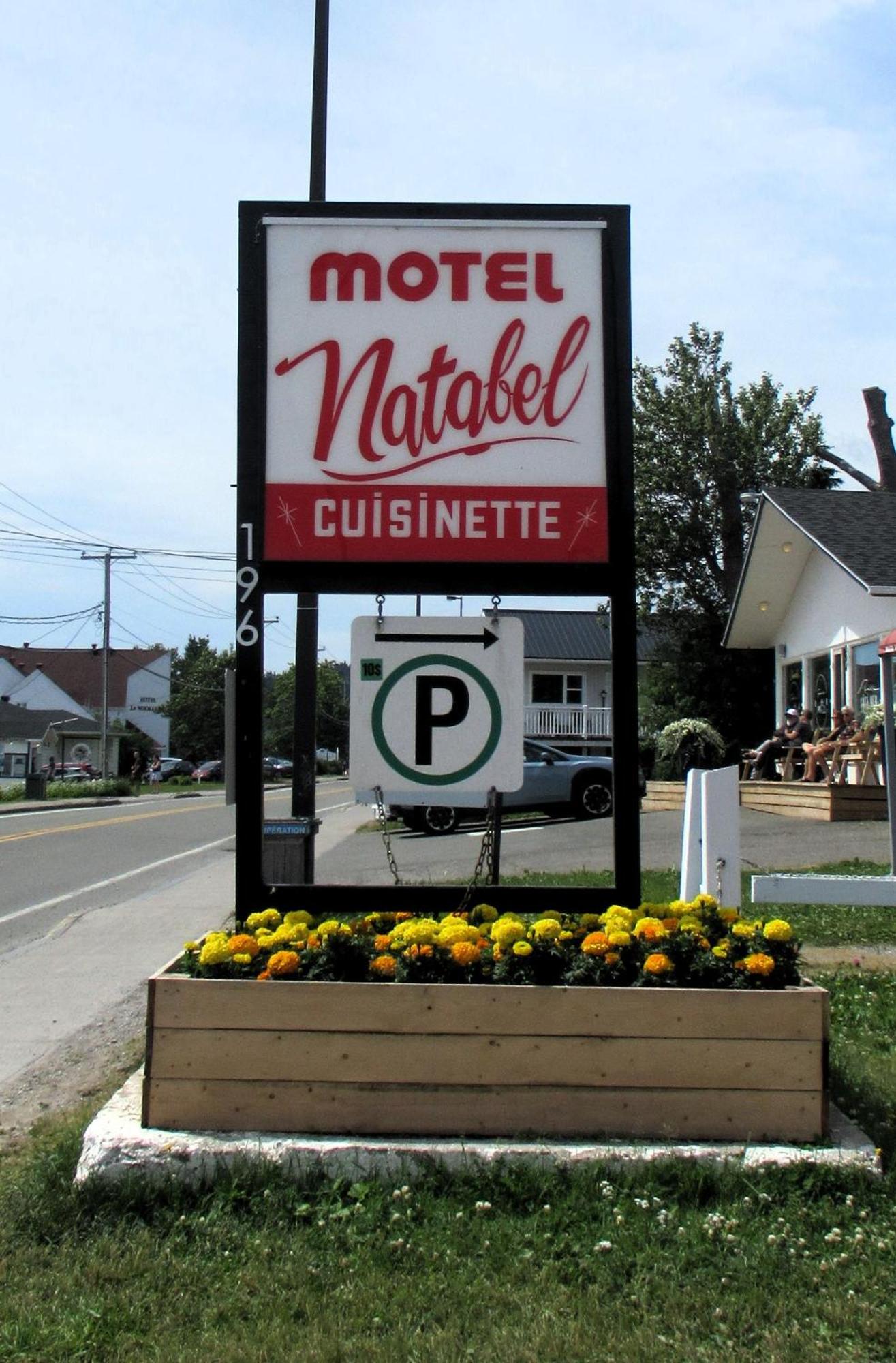 Motel Et Chalet Natabel Персе Екстериор снимка