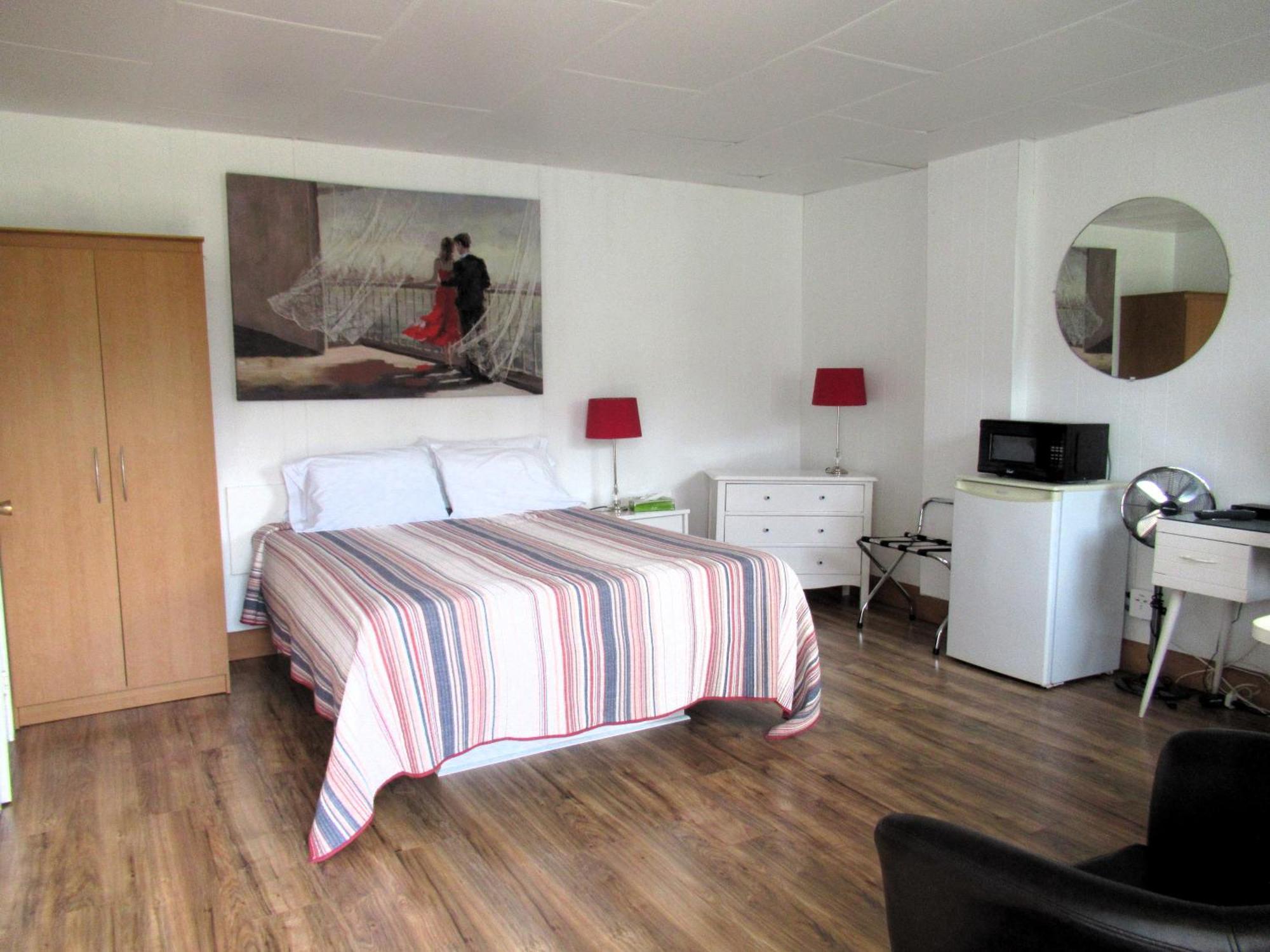 Motel Et Chalet Natabel Персе Екстериор снимка